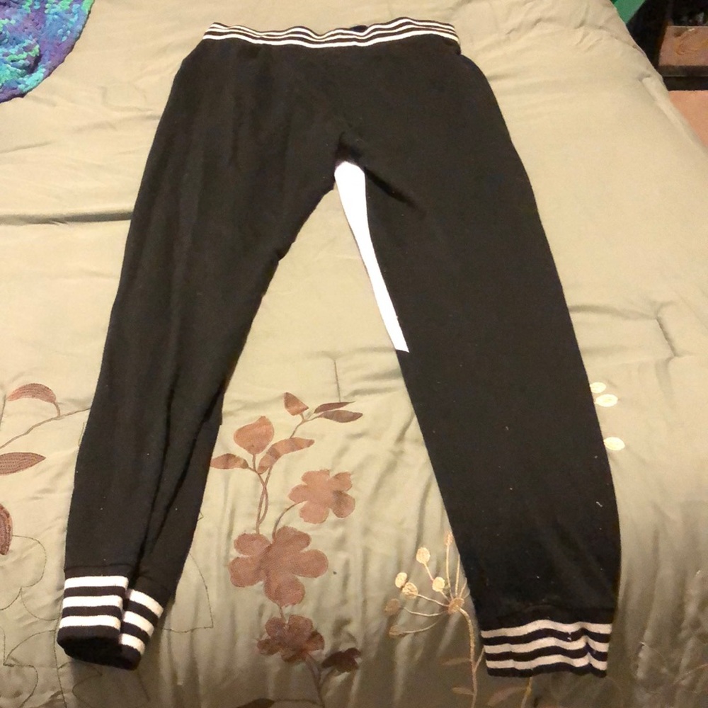 Joggers - Picture 2 of 4